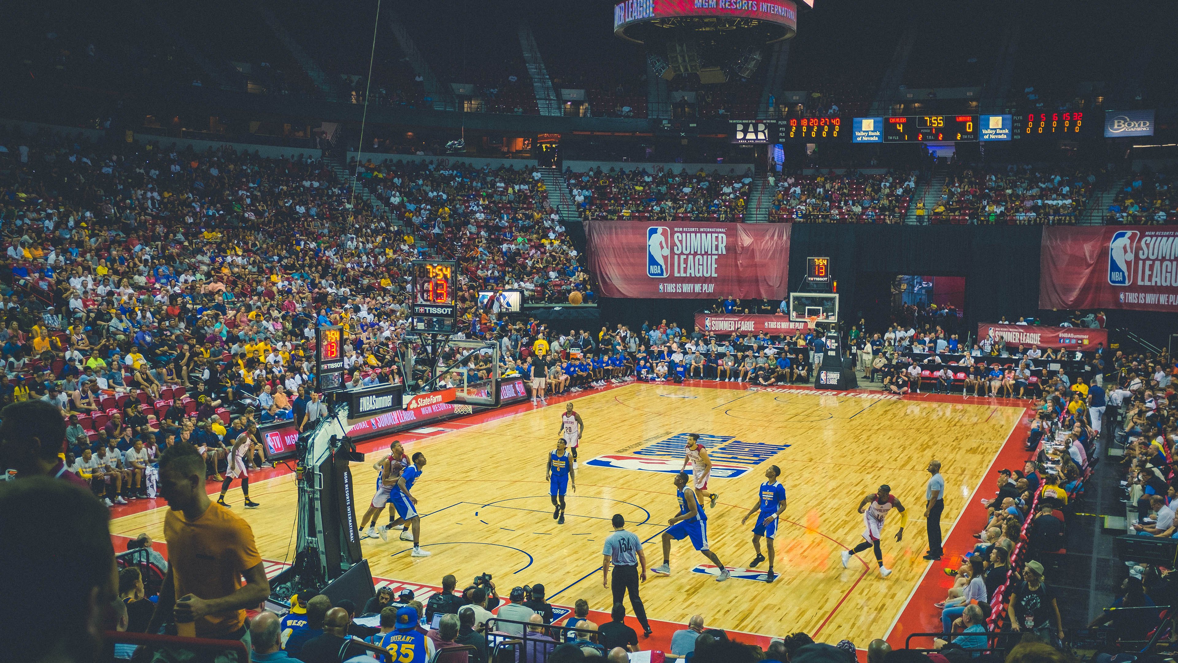 逆风翻盘的冠军队伍：他们如何迎难而上？，逆风翻盘事例